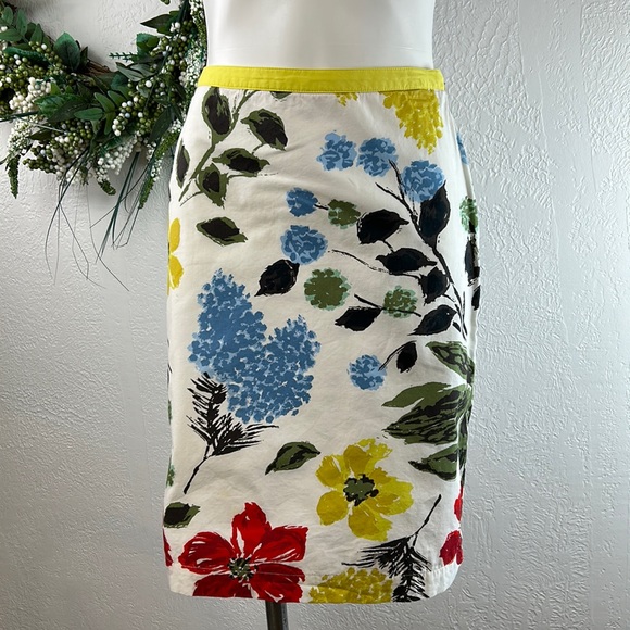 Boden Dresses & Skirts - Boden A Line Floral Pattern Cotton Skirt